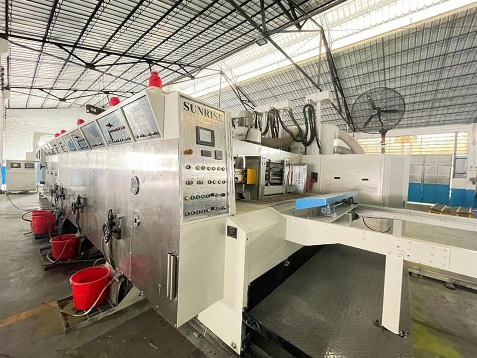 Second Hand Bottom Print Die Cutter Slotter Jumbo Size factory